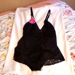 Maidenform lingerie Bodysuit Sz XL
